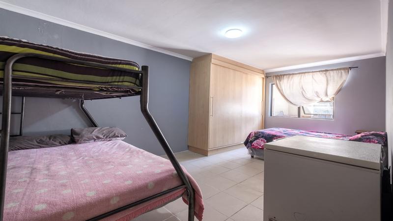 5 Bedroom Property for Sale in Parow North Western Cape